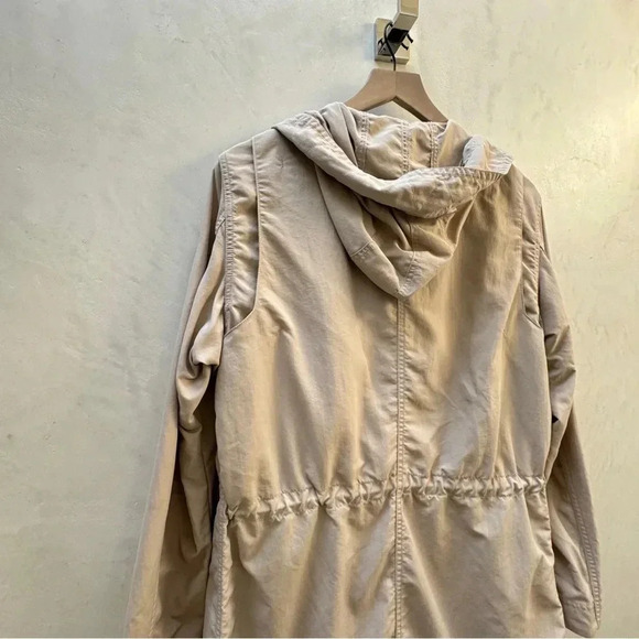 Alpha Tauri || Long Line Trench Coat Performance in Cream Large - Picture 8 of 10